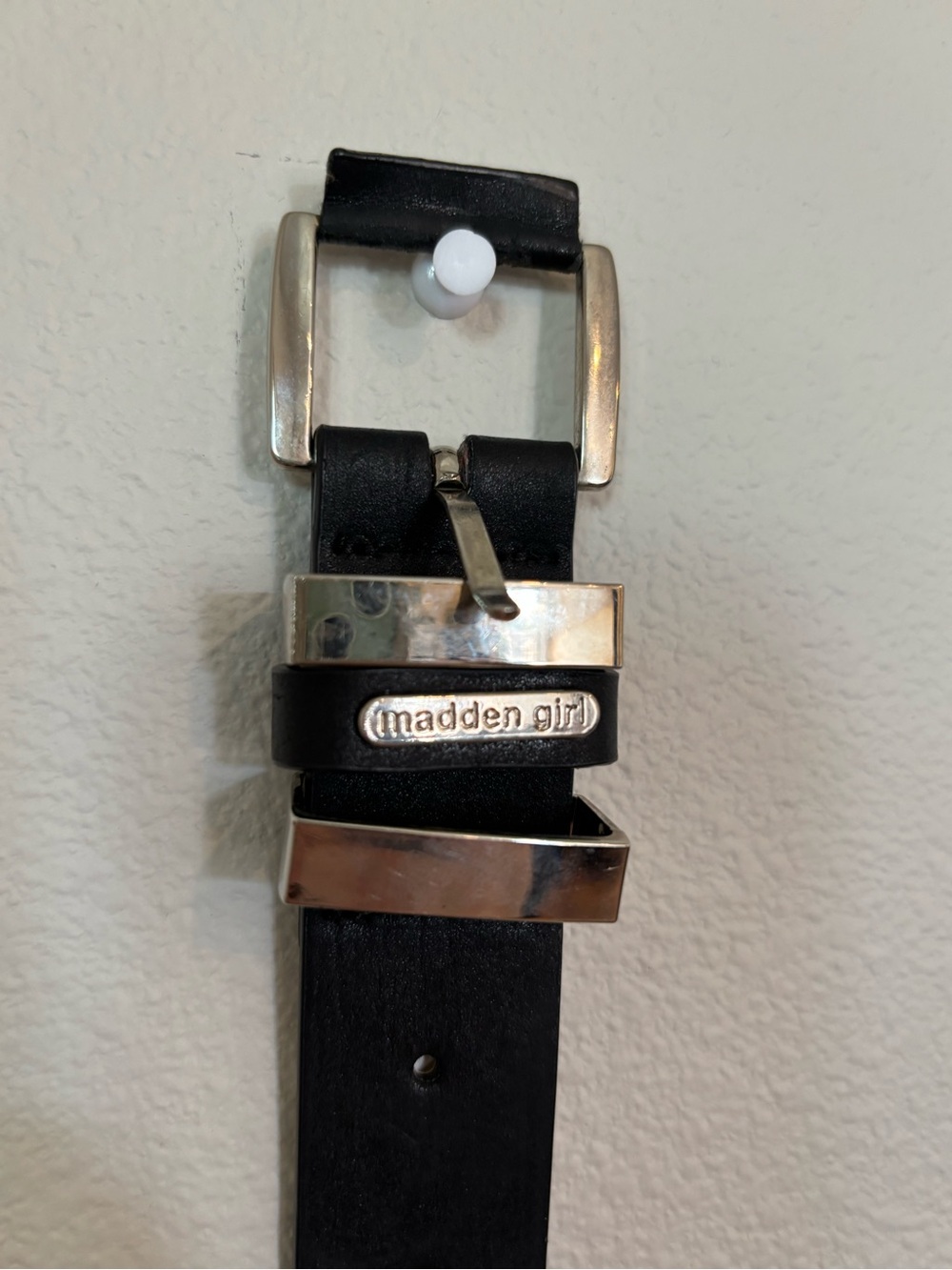 Madden Girl Black Belt with Silver-Tone Hardware